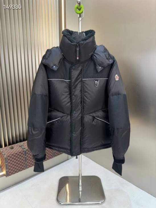 Picture of Moncler Down Jackets _SKUMonclersz1-526yr26436985